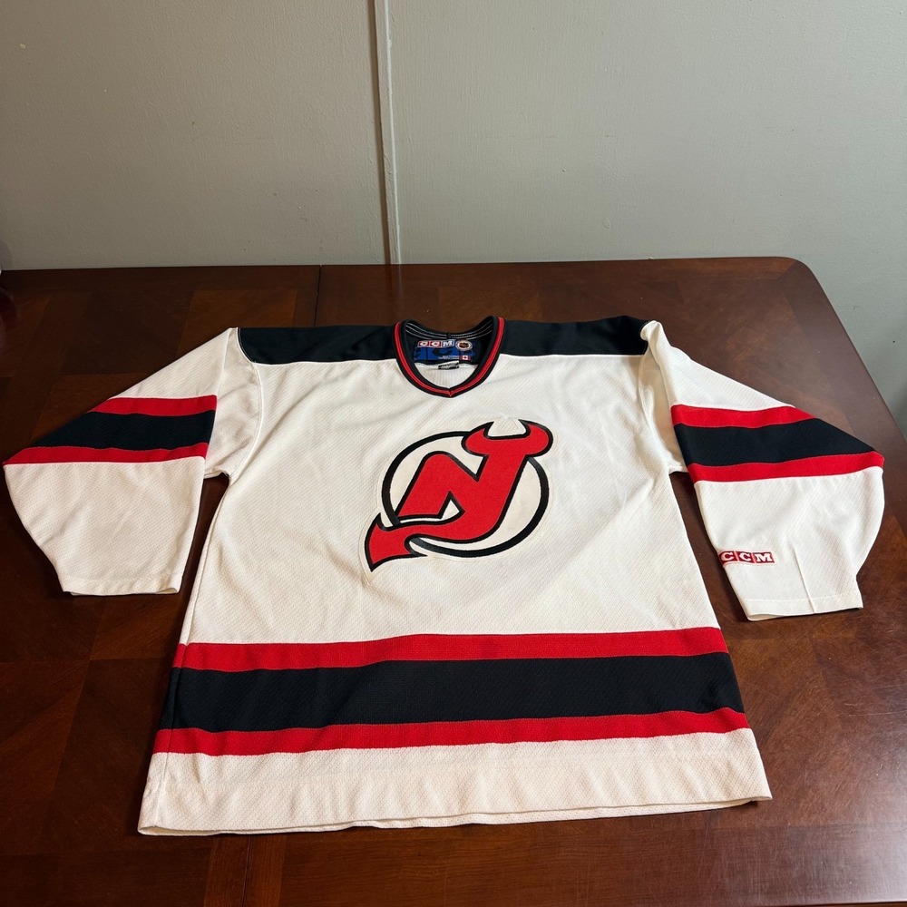 Vintage New Jersey Devils CCM NHL Hockey Jersey Men's Size Large White